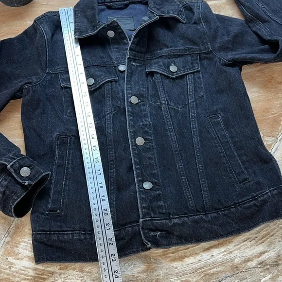 ABERCROMBIE &amp; FITCH Black Denim Jacket Medium Trucker Jean, Size XS
