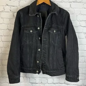ABERCROMBIE &amp; FITCH Black Denim Jacket Medium Trucker Jean, Size XS