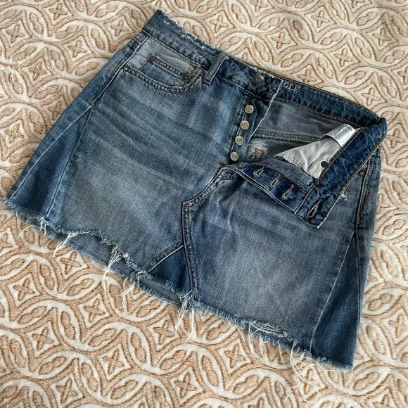 AEO Rip &amp; Repair Hi-Rise Vintage Festival Denim Mini Skirt