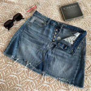 AEO Rip &amp; Repair Hi-Rise Vintage Festival Denim Mini Skirt