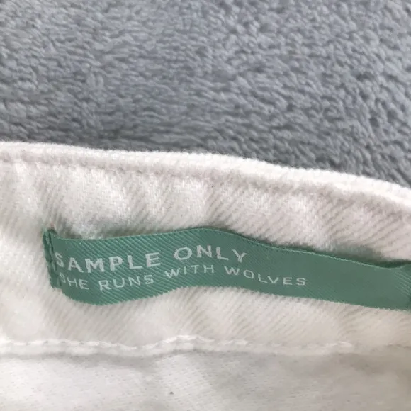 Articles of Society 2 Pair Tan &amp; Cream Demin Shorts Size 26 New