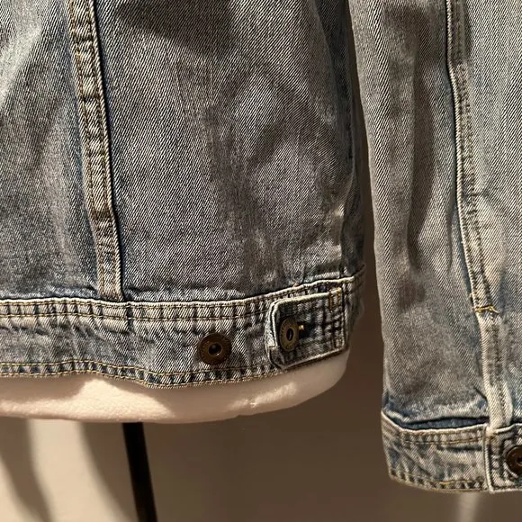 Articles of Society Women's Liz Fleece-Trim Denim Jean Jacket Size Medium