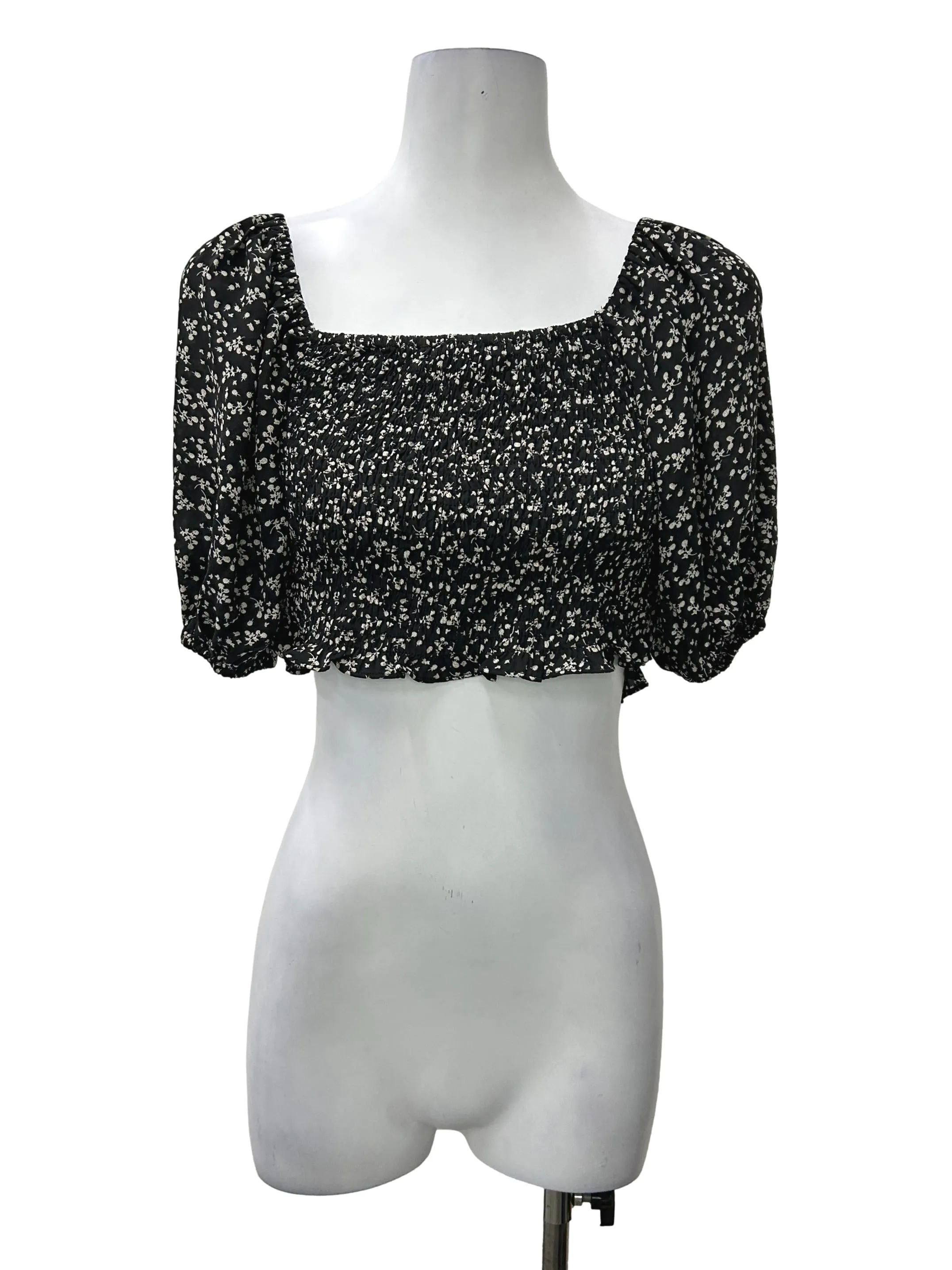 Black Cropped Floral Puff Sleeve Top