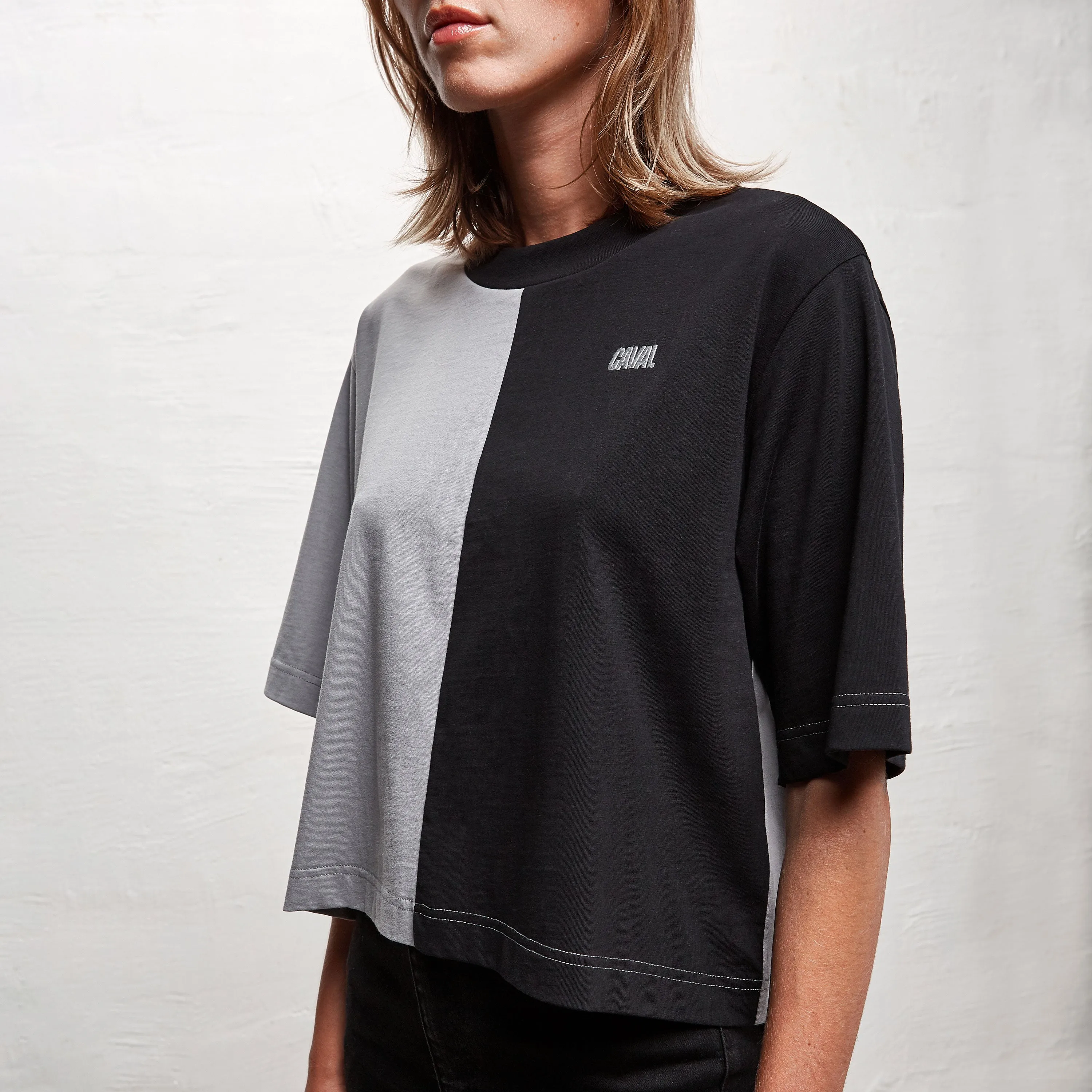 Cropped Split T-Shirt Grey