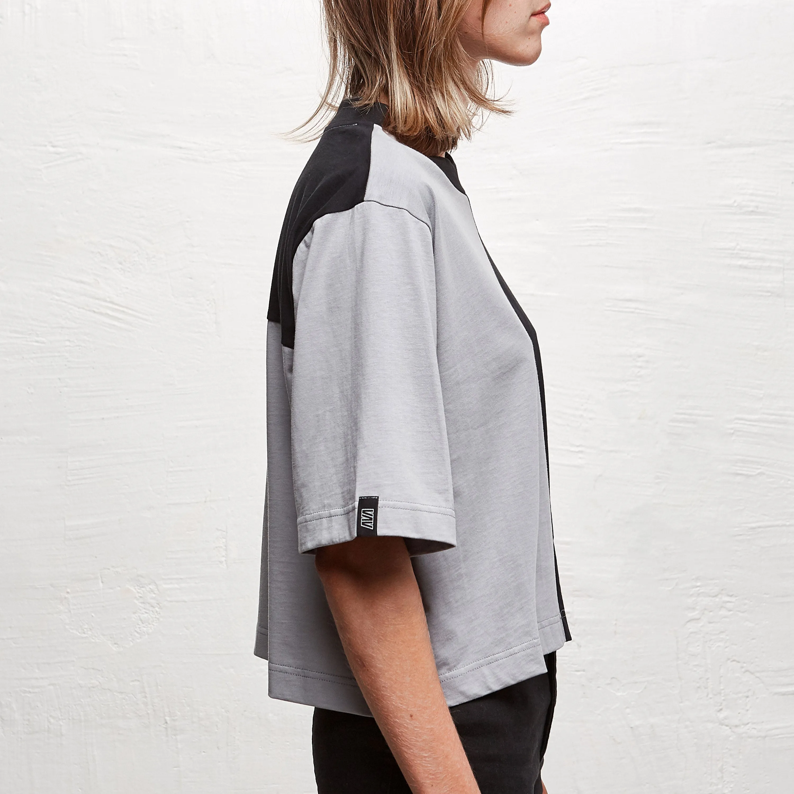 Cropped Split T-Shirt Grey