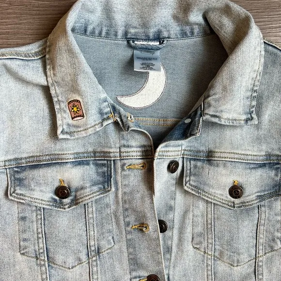 Disney Tangled Rapunzel Denim Jacket Let Your Power Shine Embroidered Size L