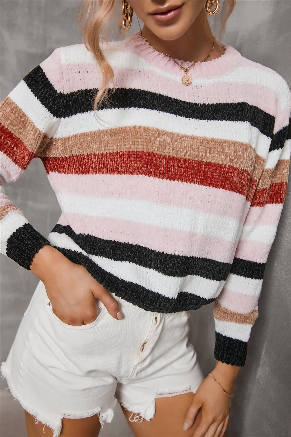 Fleece Pullover with Wolffmode Patchwork Design