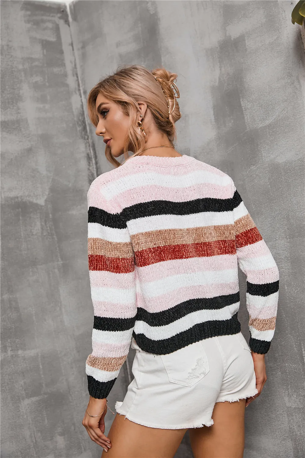 Fleece Pullover with Wolffmode Patchwork Design