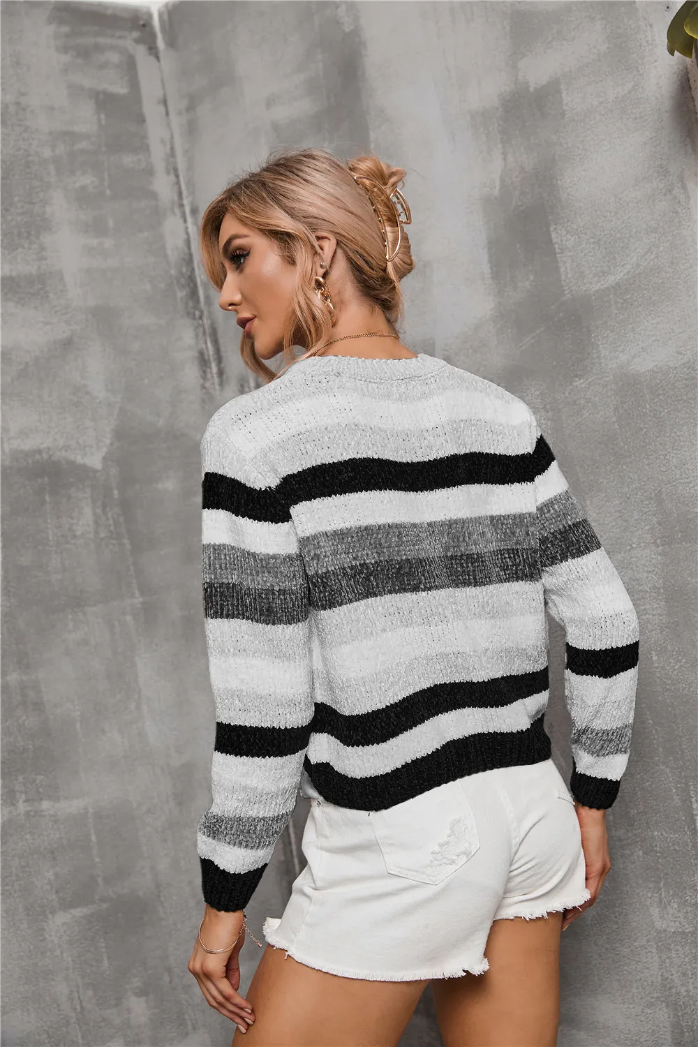 Fleece Pullover with Wolffmode Patchwork Design