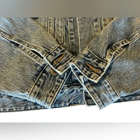 Good American shrunken trucker denim jean jacket semi distressed NWOT 2X women