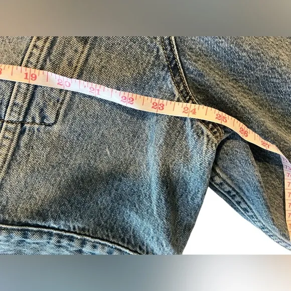 Good American shrunken trucker denim jean jacket semi distressed NWOT 2X women