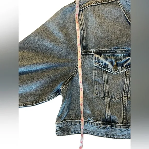 Good American shrunken trucker denim jean jacket semi distressed NWOT 2X women