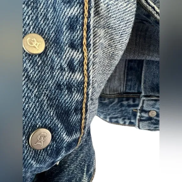 Good American shrunken trucker denim jean jacket semi distressed NWOT 2X women