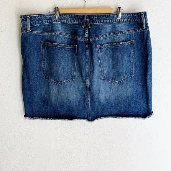 Good American The Stagger Denim Mini Skirt Sz 22 Blue172