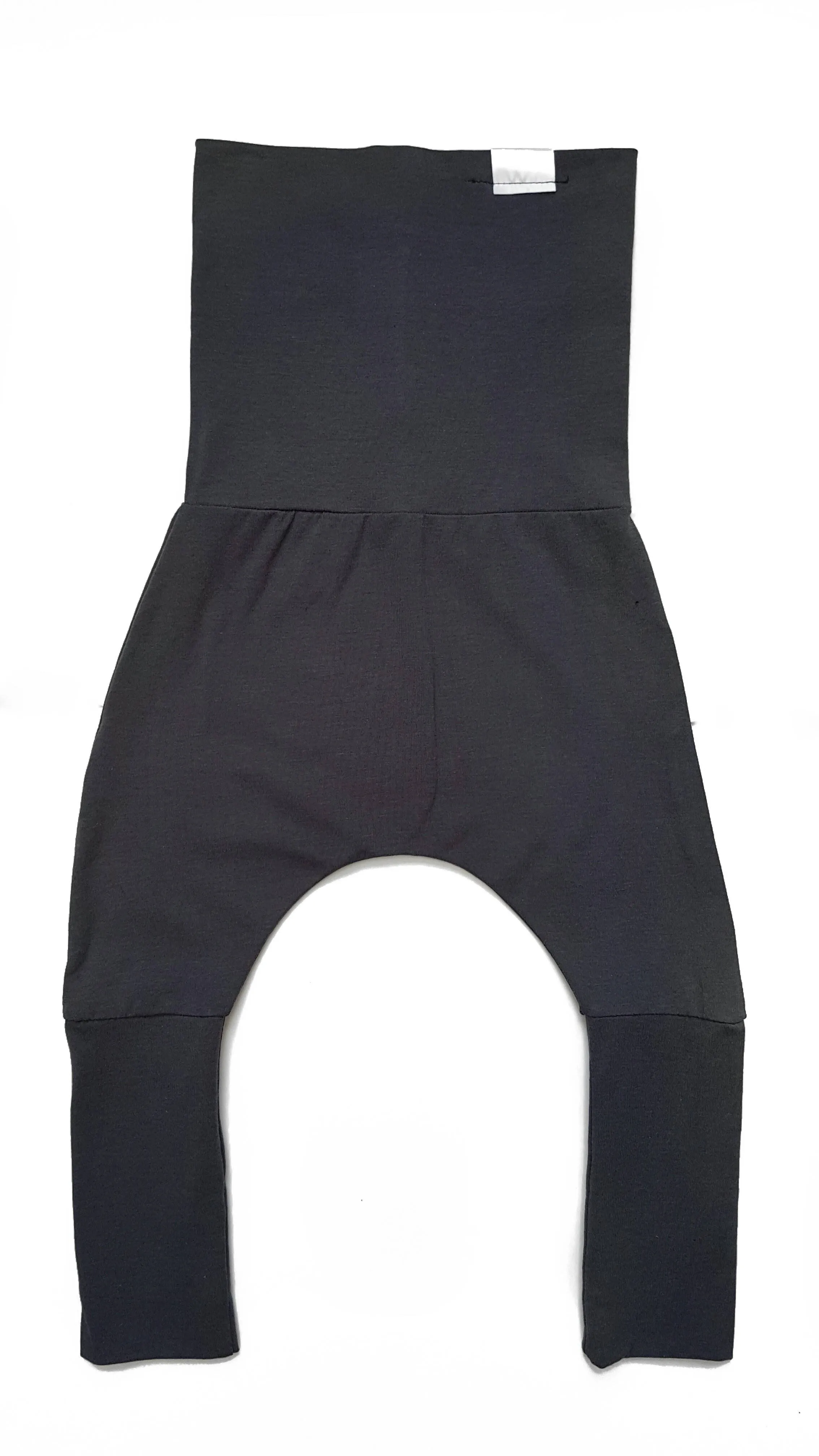 Grow with me pants | black *lyocell