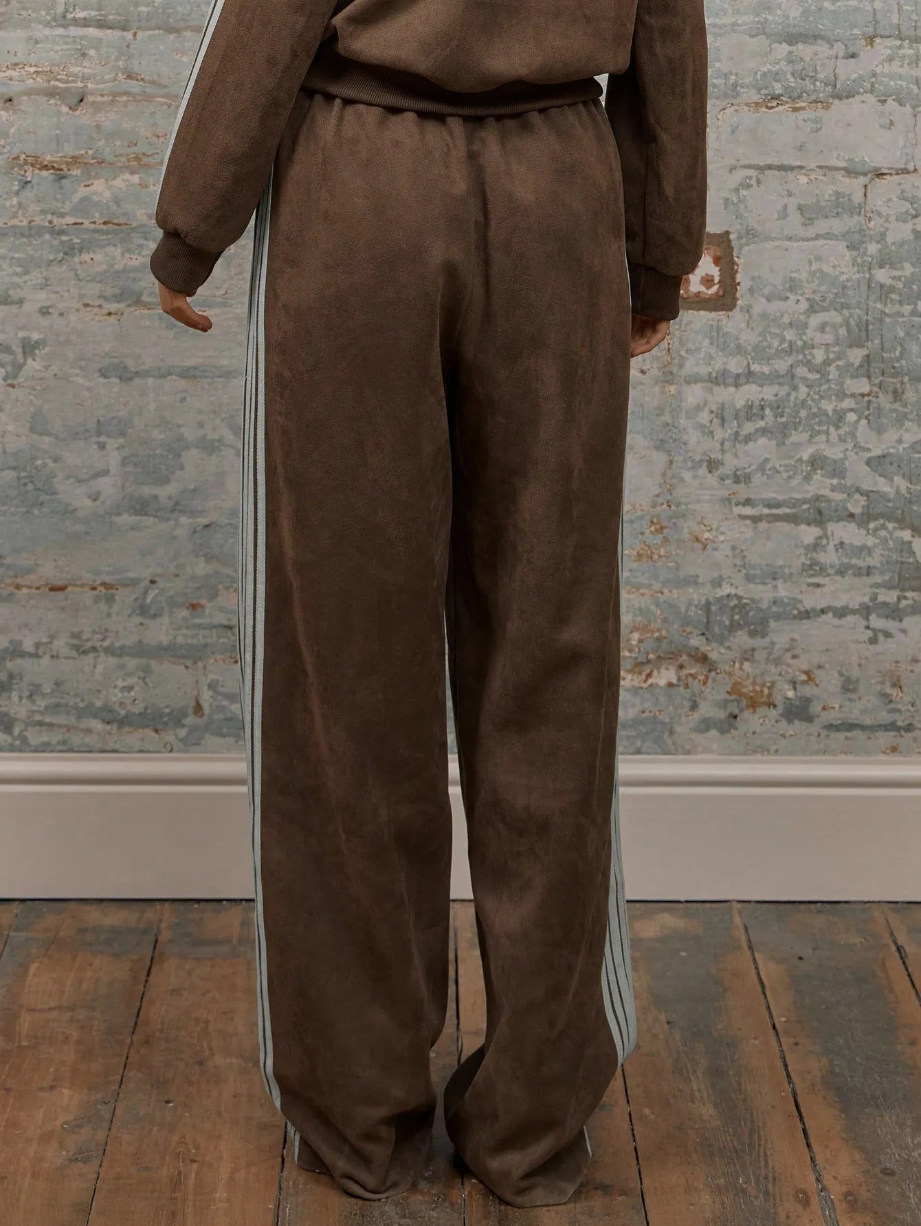 High-Rise Straight-Leg Track Pants | Comfortable & Stylish Joggers