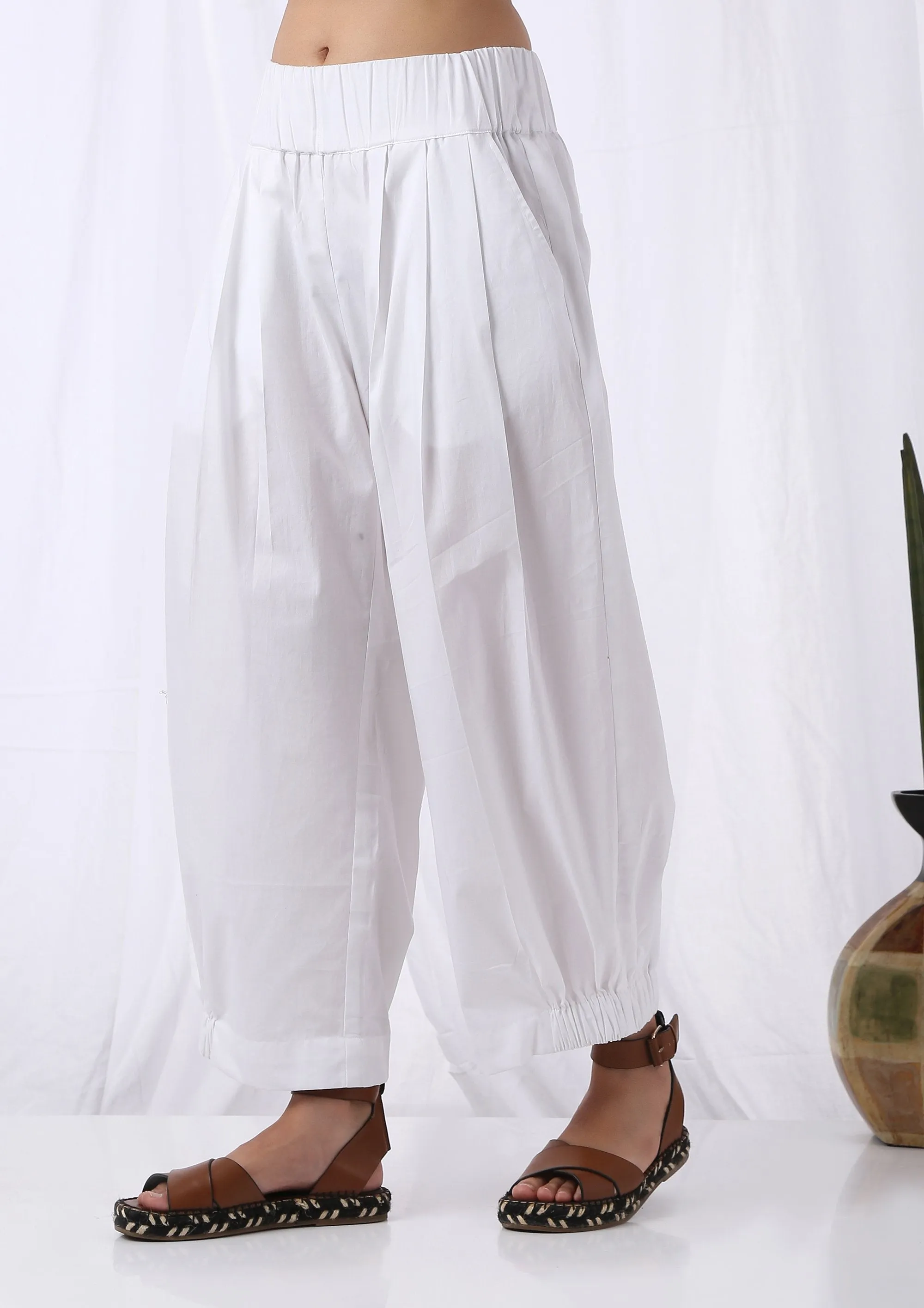 HIGH WAIST PLEATED PANTS