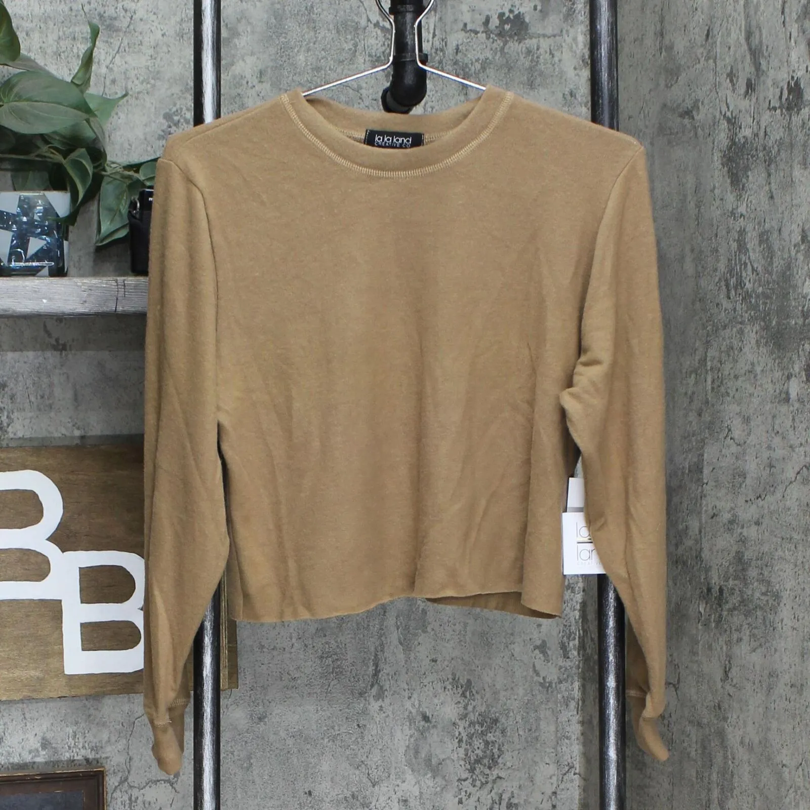 La La Land Creative Co Women's Brushed Knit Cropped Pullover Top