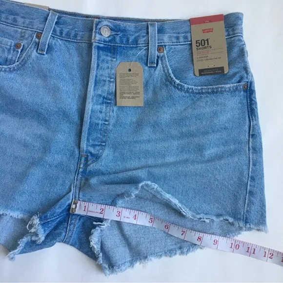 Levi’s 501 High Rise Buttonfly Raw Hem Blue Denim Jeans Size 33