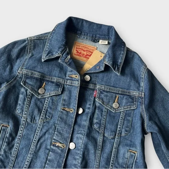 Levi’s Original Trucker Denim Jacket Jean Jacket Button Front Cotton Women’s New