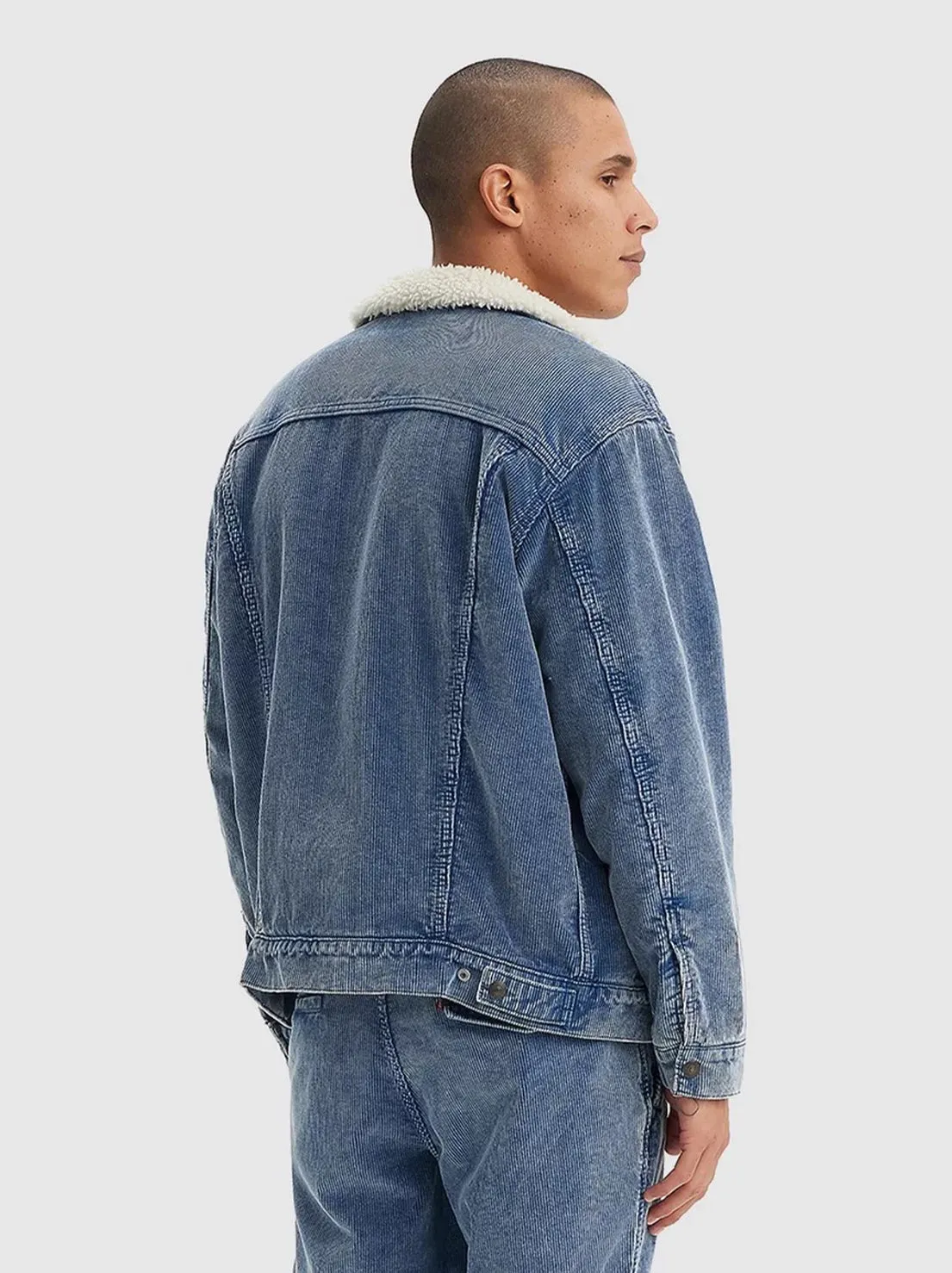 Levi's - Relaxed Fit Sherpa Trucker Jacket - Blue Spring Cord