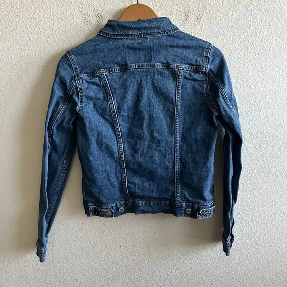 Levi's Women's Original Trucker Denim Jean Jacket Size M Style CW24183449