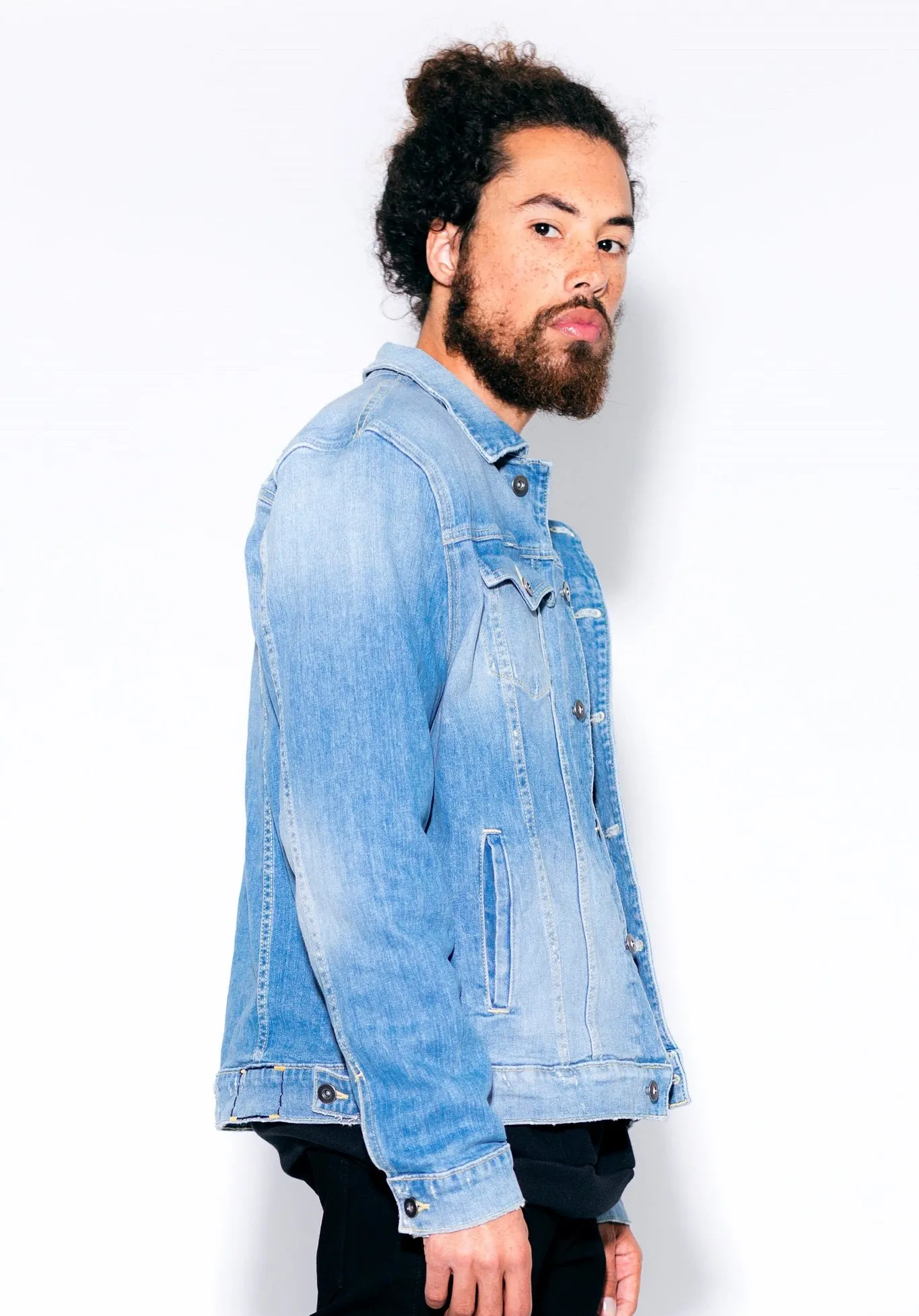 Men Trucker Denim Jacket 907