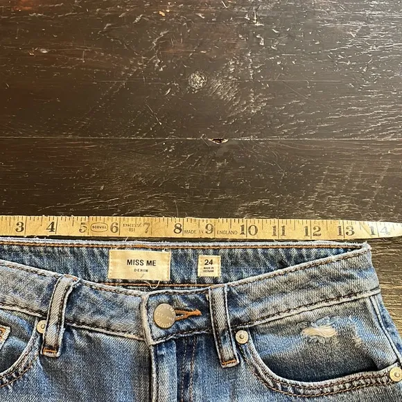 Miss Me High Rise Flare Leg Raw Hem Denim Jeans Size 24.