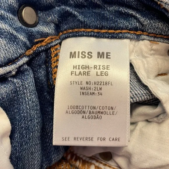 Miss Me High Rise Flare Leg Raw Hem Denim Jeans Size 24.