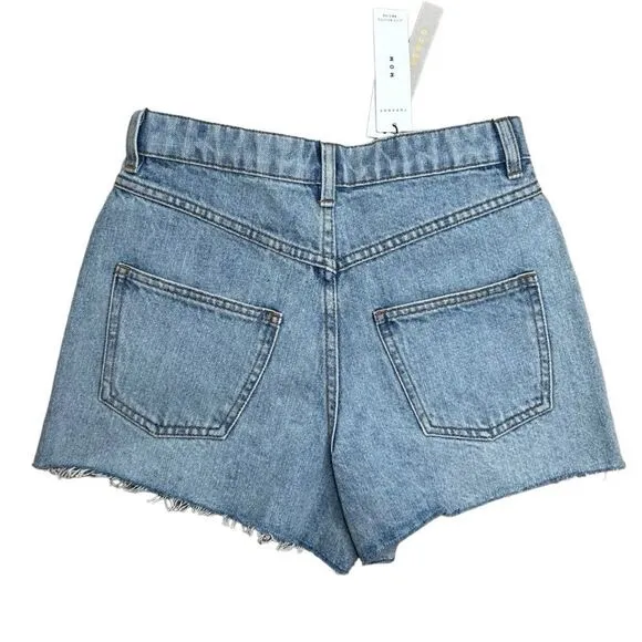 NEW TOPSHOP | Premium Mom Denim Shorts in Bleach - US Size 4