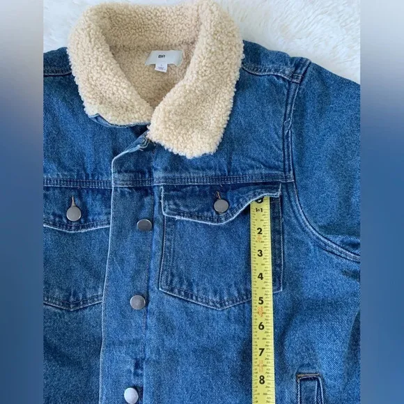 Nordstrom BP. Denim jacket with sherpa lining size Small