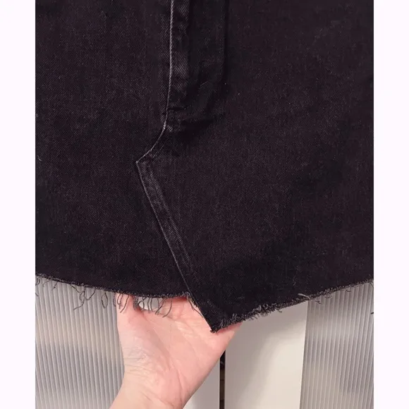 NWT Topshop High Waiste Charcoal Black Uneven Raw Hem Denim Skirt