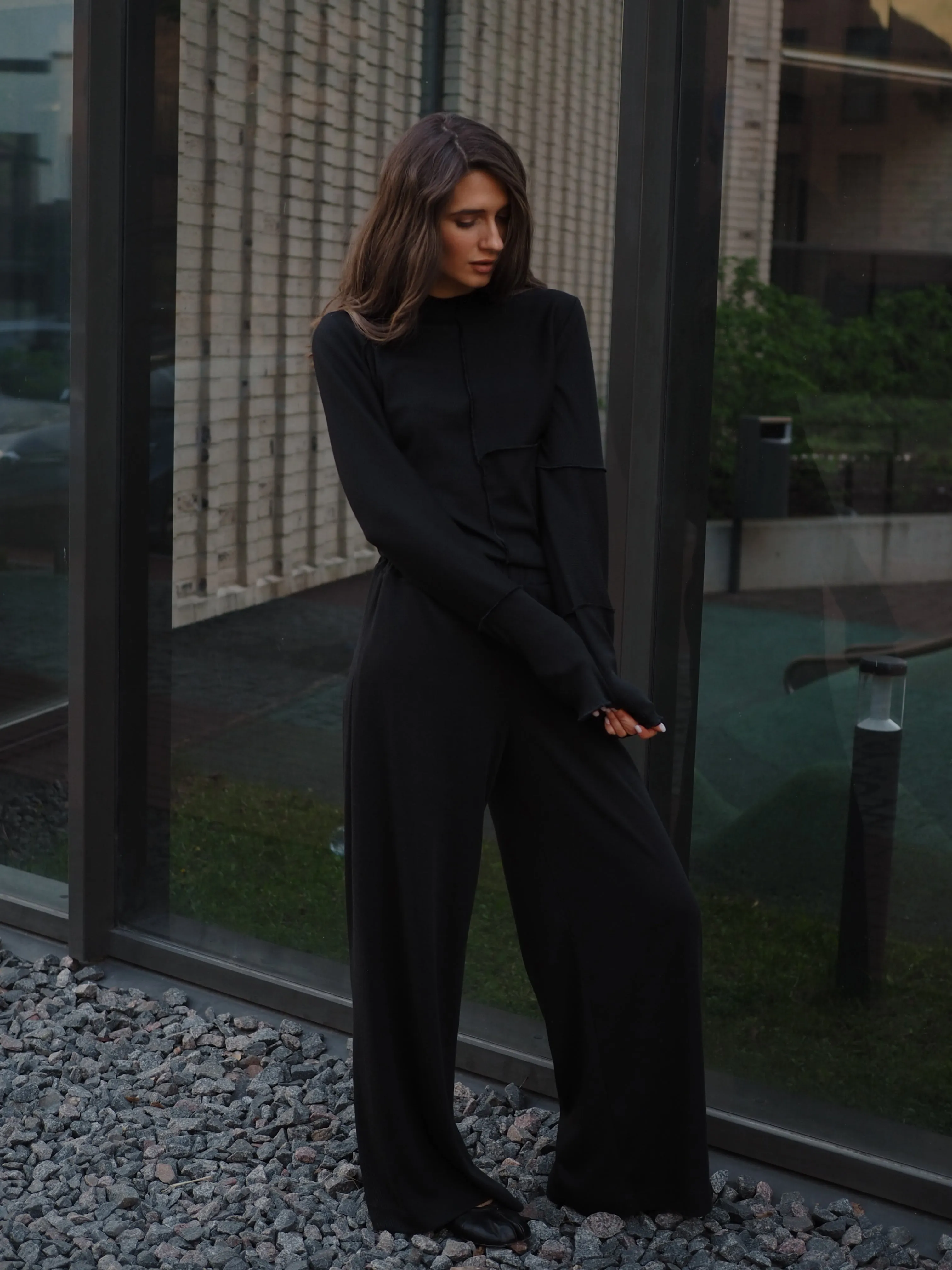 RIBBED RELAXED PANTS in Black