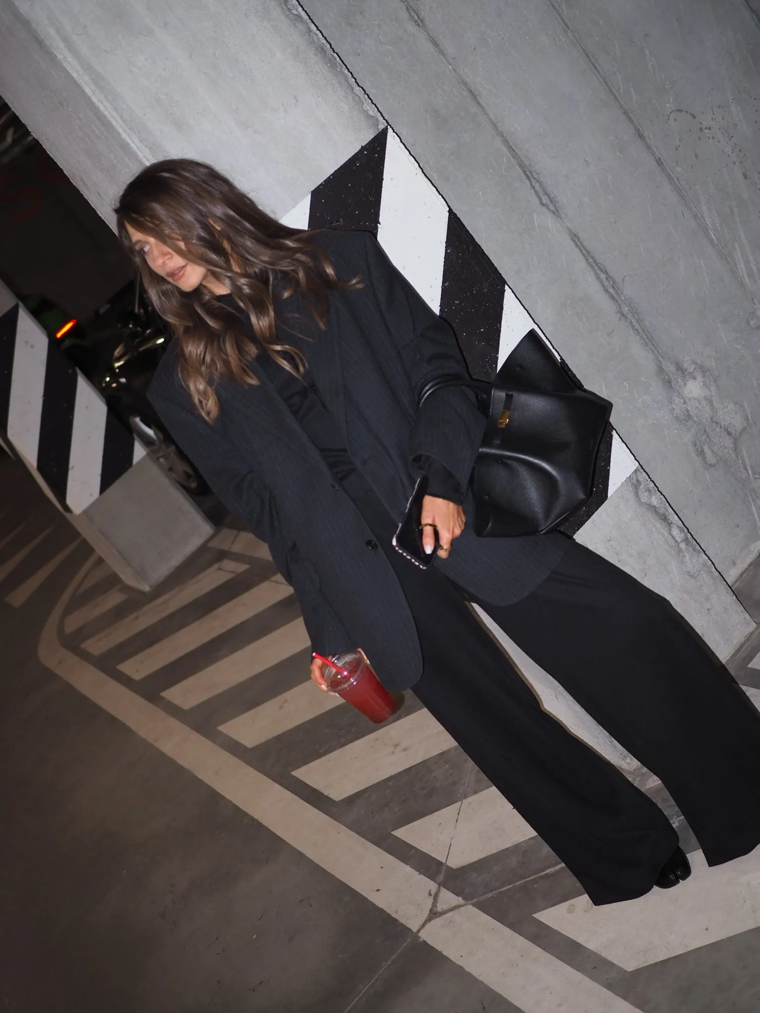 RIBBED RELAXED PANTS in Black