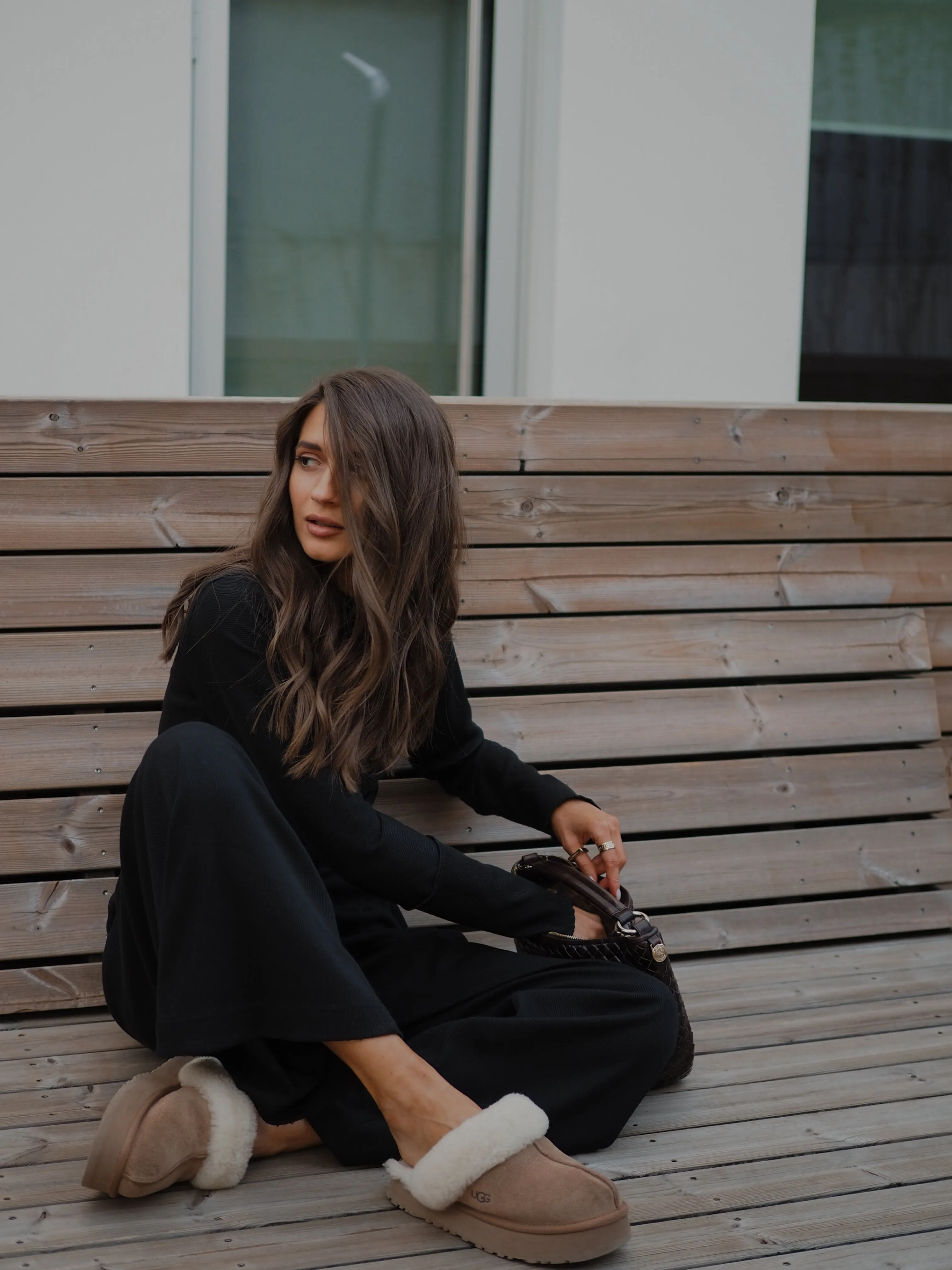RIBBED RELAXED PANTS in Black