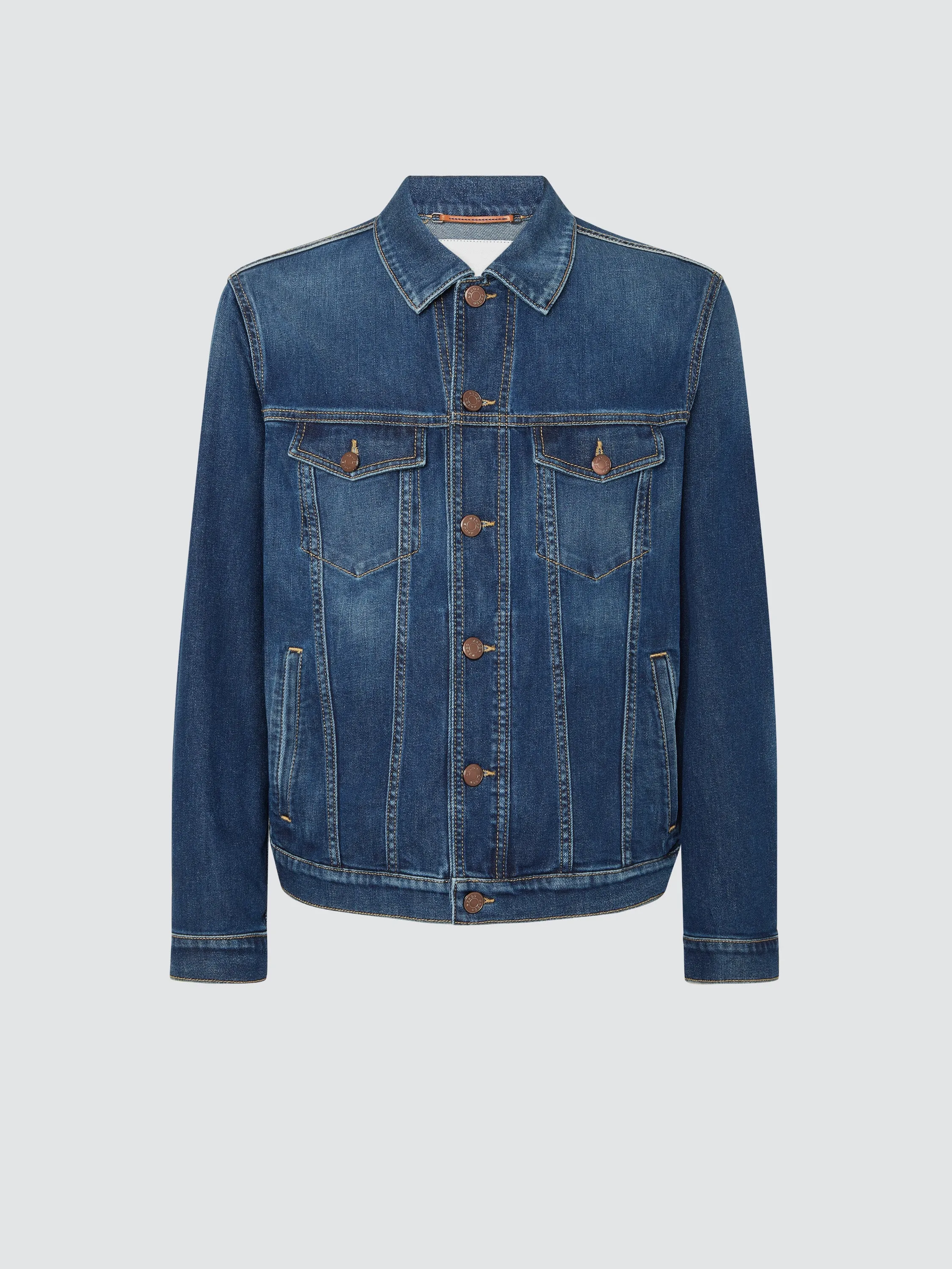 Trucker Jacket in Mid Blue Comfort Denim