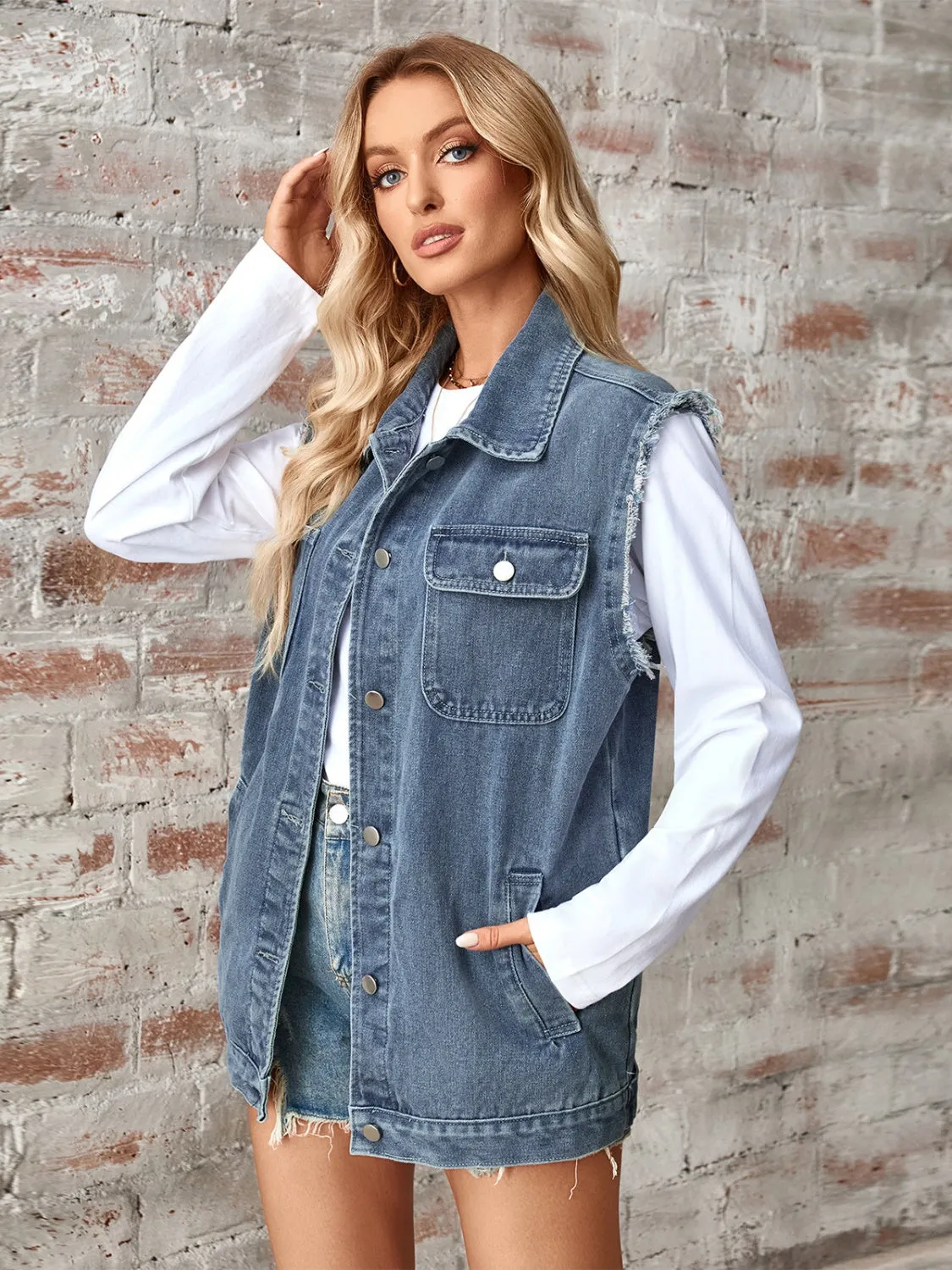 Women's Sleeveless Denim Jacket with Raw Hem and Button Up Closure | Stylish and Comfortable